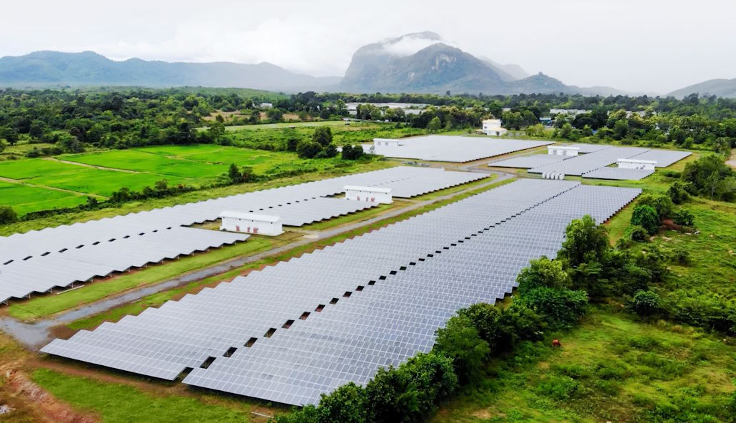 Empowering Fijian Villages through Off-Grid Solar Systems